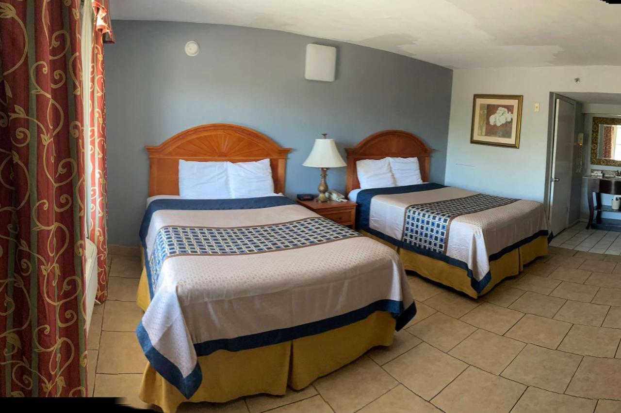 Travelodge By Wyndham Venice Venice Gardens Extérieur photo