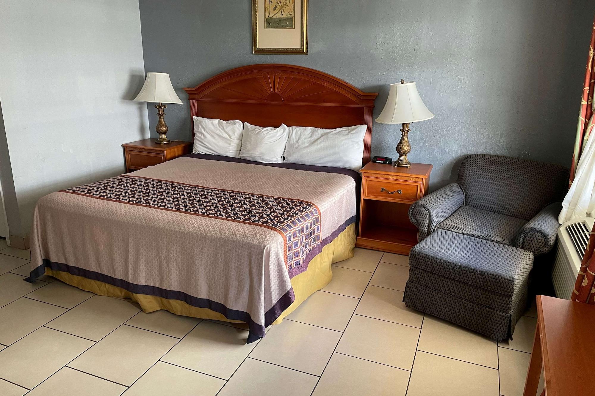 Travelodge By Wyndham Venice Venice Gardens Extérieur photo